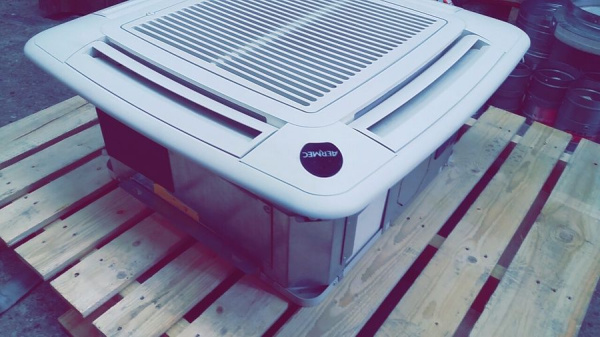 Aermec FCL 64 VL / Фанкойлы